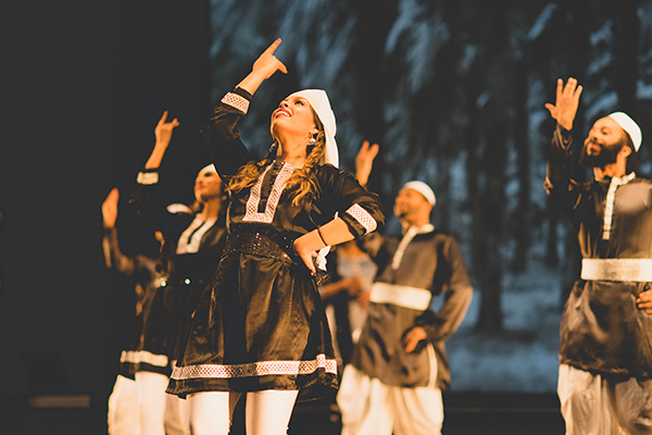 performance photo 1