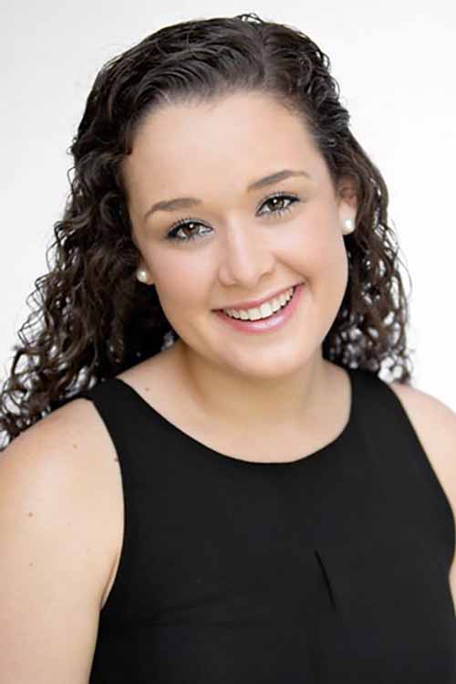 Emily Heumann Headshot